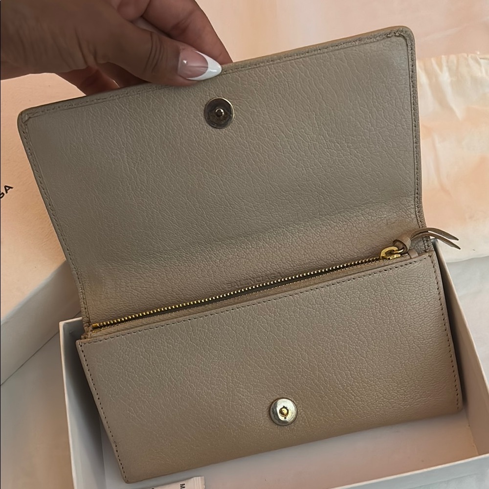 Balenciaga Beige Leather Wallet - Picture 9 of 11